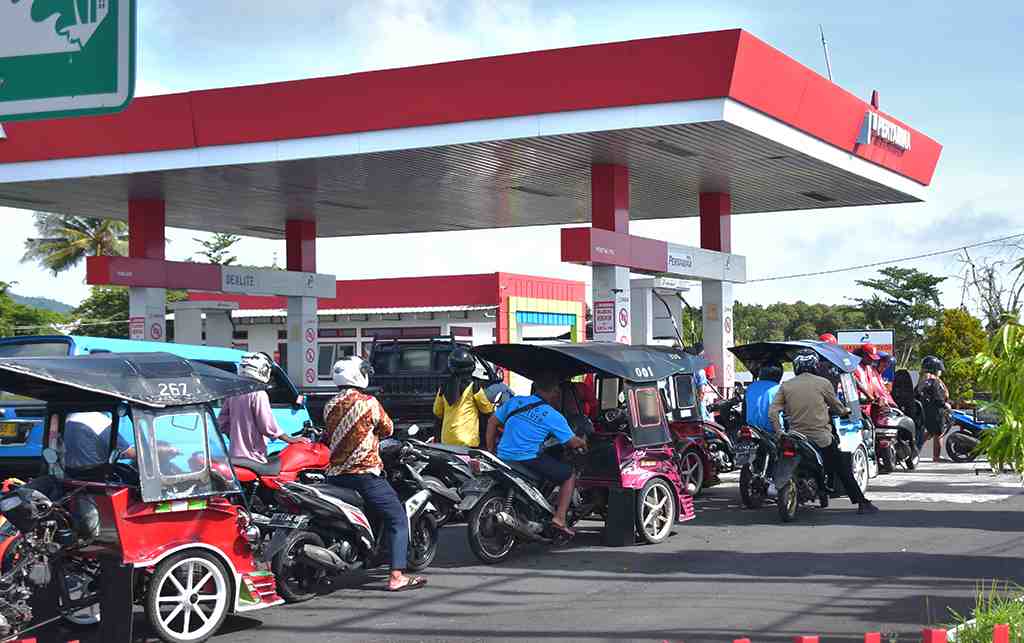 Antrean BBM Kalbar Terurai, PPN Tambah Mobil Tangki