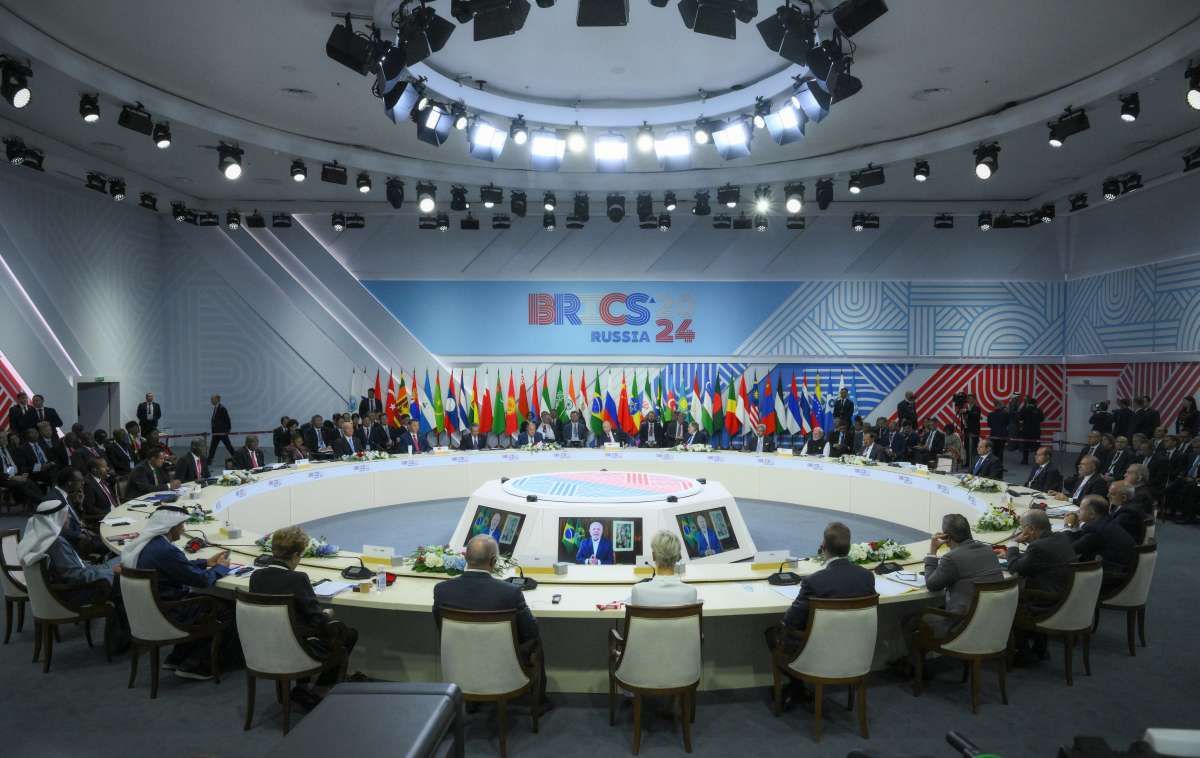 Ekonom: Kerja Sama BRICS Tak Bertentangan dengan OECD
